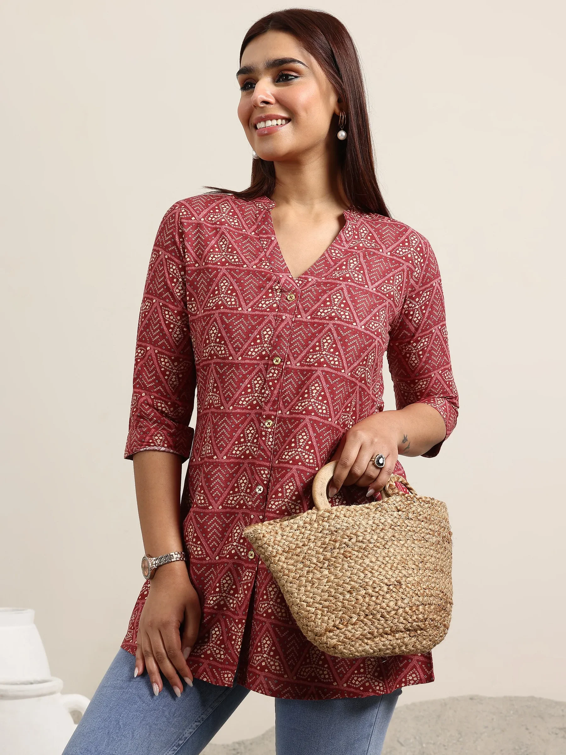 29489O_5.webp Mauve Printed Rayon Straight Kurti - Image 1